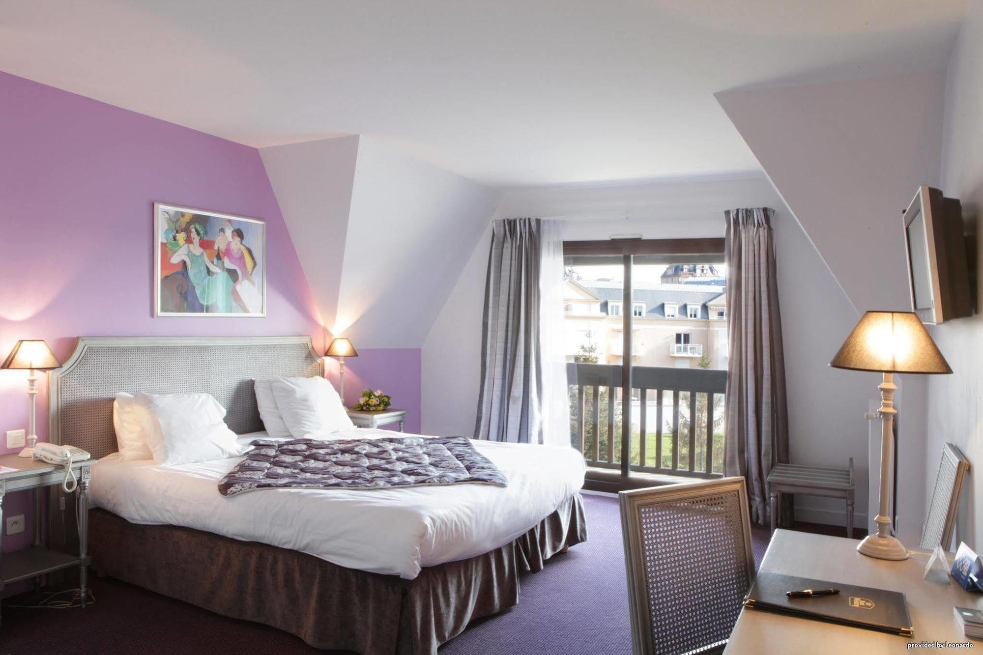 Best Western Plus Hostellerie Du Vallon Trouville-sur-Mer Eksteriør bilde